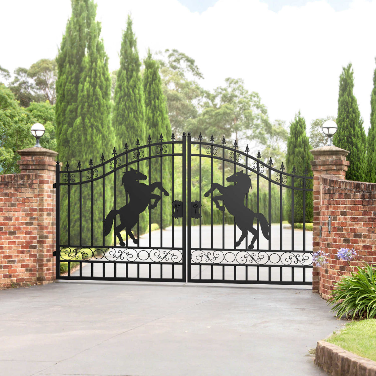 12' × 8' Horse-Pattern Galvanized-Steel Dual-Swing Driveway Gate
