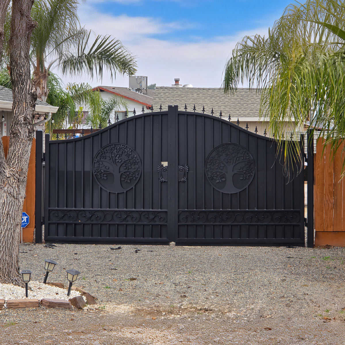 20' × 8' Steel Dual-Swing Driveway Gate with Deer Motif – Black