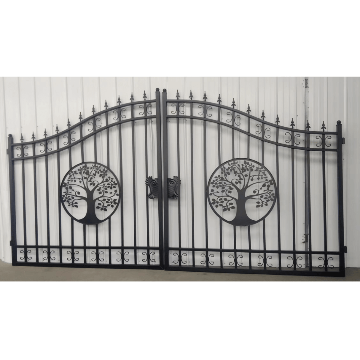 14' × 8' Steel Dual-Swing Driveway Gate with Deer Motif – Black