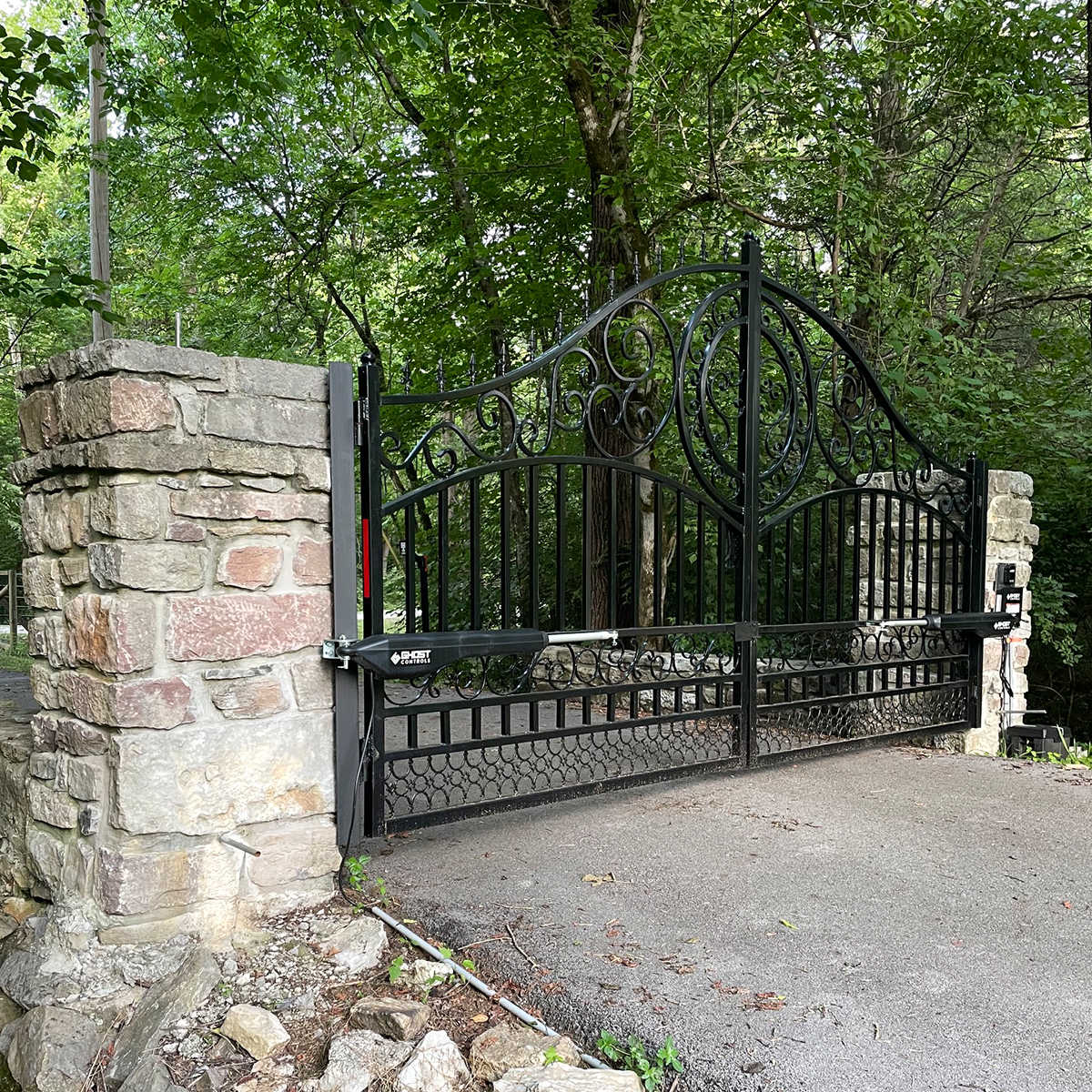 14' × 8' European-Style Galvanized-Steel Dual-Swing Driveway Gate
