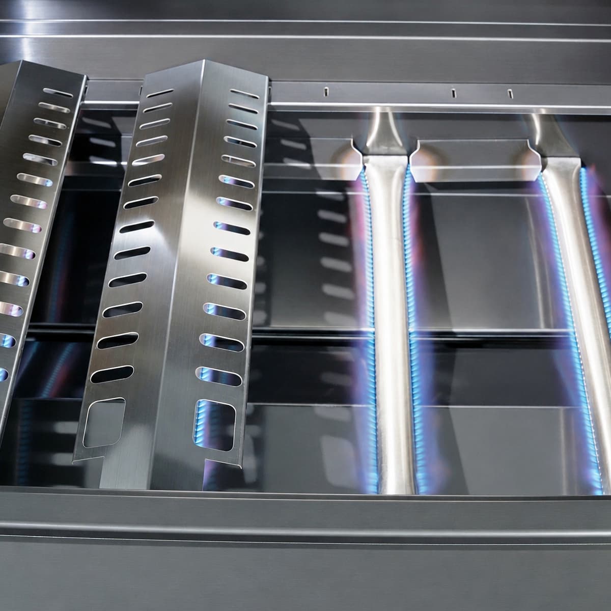65" Outdoor Kitchen with 4-Burner Grill, Side Burner & Refrigerator – Black