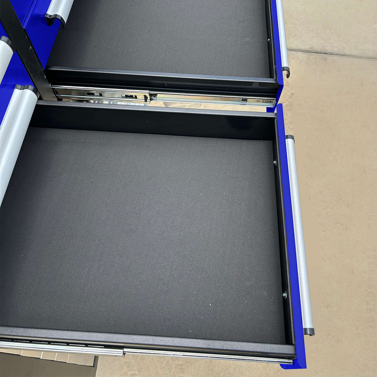 10' Mobile 25-Drawer Steel Storage Workbench with Plywood-Lined Top