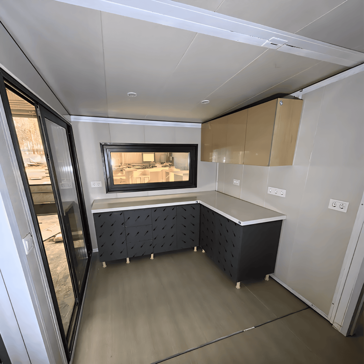 Expandable, Fully Equipped Tiny Home – Delivered to Your Property