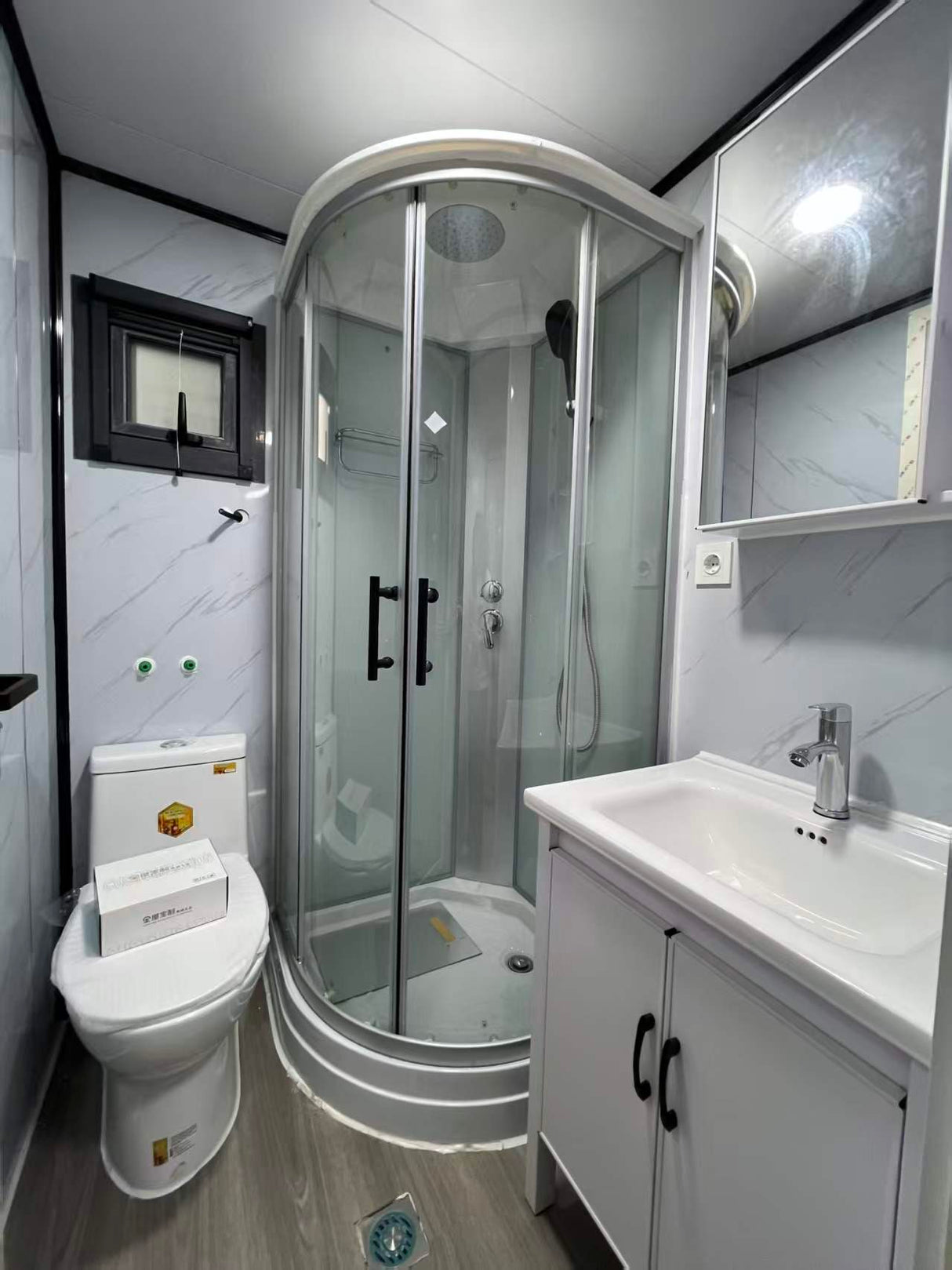 Expandable, Fully Equipped Tiny Home – Delivered to Your Property